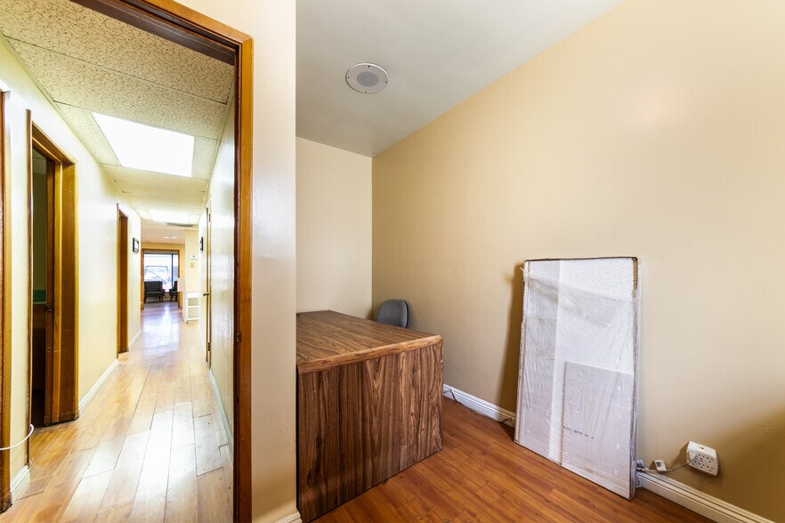 More Photos Of 13175 Paramount Blvd, South Gate Office For Sale