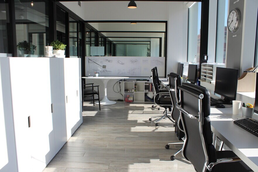 More Photos Of 433 Broadway, New York Office For Lease