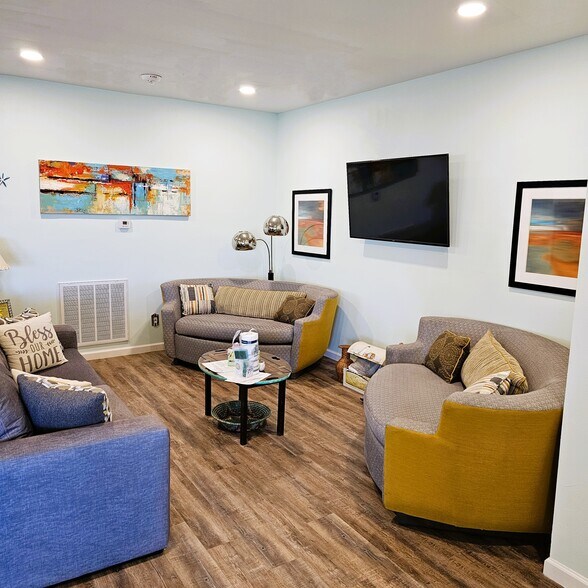 More Photos Of 1325 Broadway St, Rockport Apartments For Sale