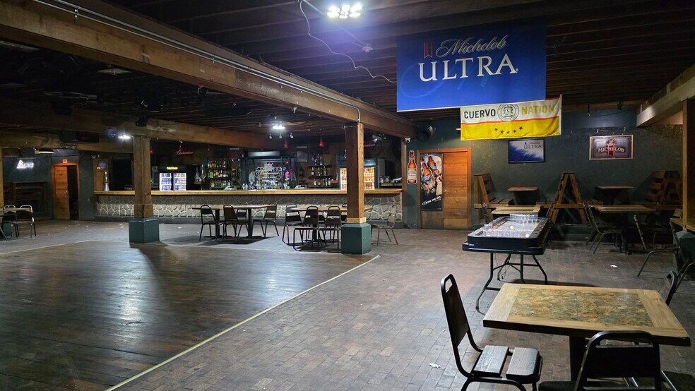 More Photos Of 515 S Railroad Blvd, Mccomb Specialty For Sale