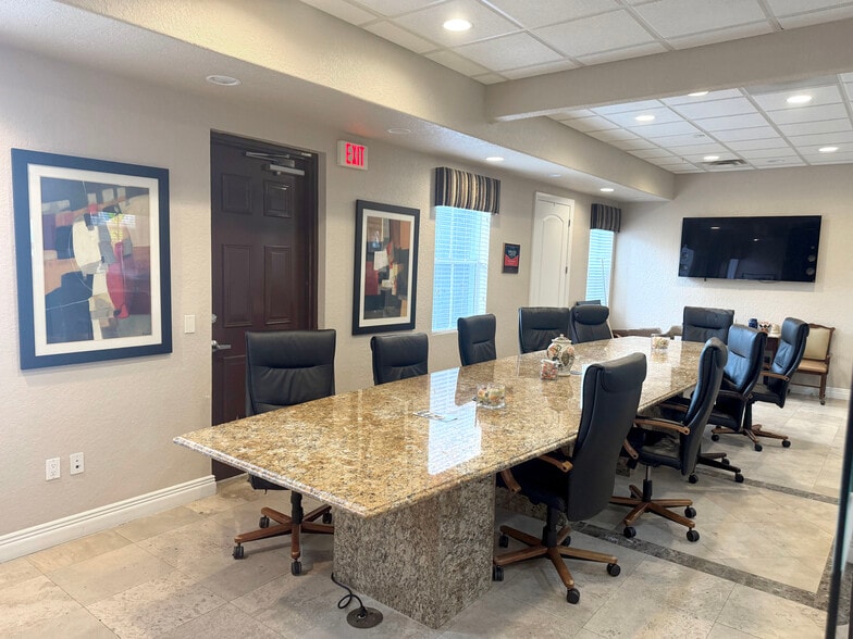 More Photos Of 407 N Howard Ave, Tampa Office For Lease