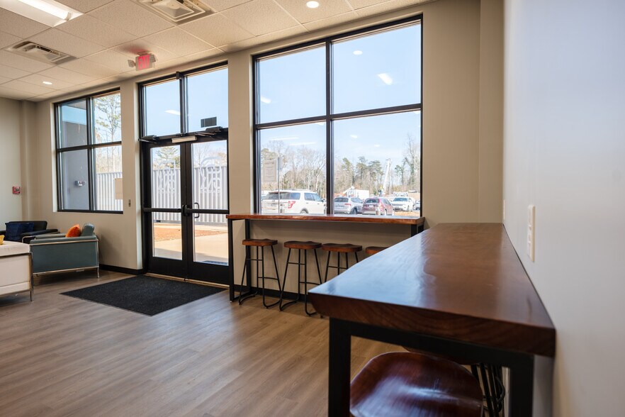 More Photos Of 5900 Scotland Rd, Greensboro Office For Lease