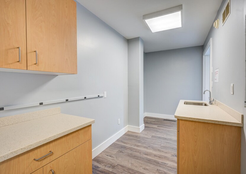 More Photos Of 2977 White Mountain Hwy, North Conway Office For Lease