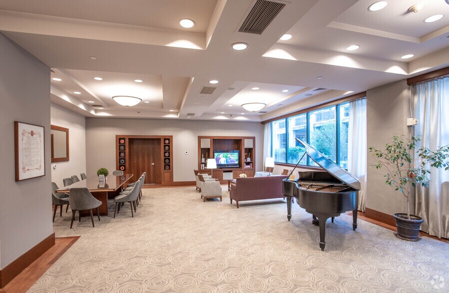 More Photos Of 1 Market St, Camden Apartments For Lease