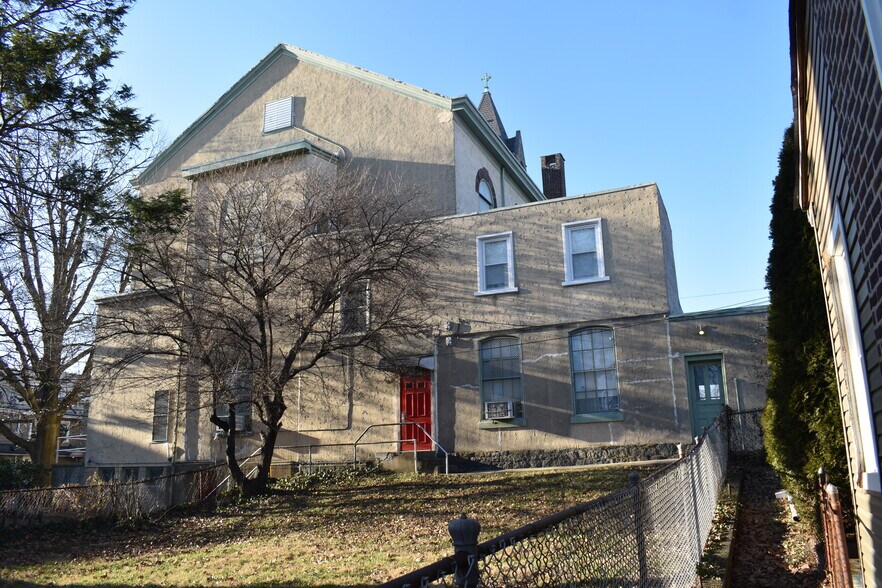 More Photos Of 401 Martin St, Philadelphia Religious Facility For Sale