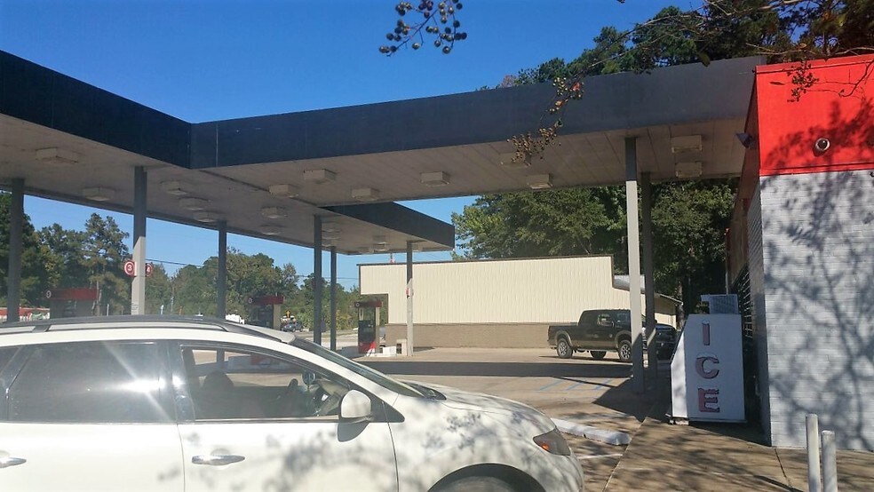 More Photos Of 4000 Highway 28 E, Pineville Service Station For Sale