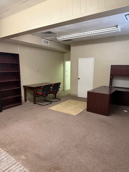 More Photos Of 1000 Columbus Ave, Waco Office For Lease