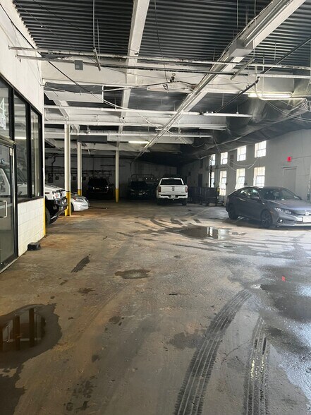 More Photos Of 1894 Eastchester Rd, Bronx Medical For Lease