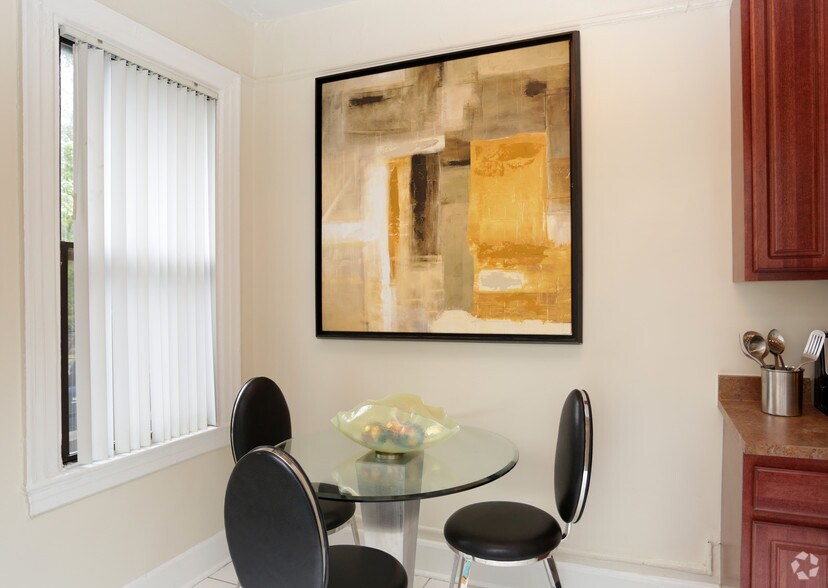 More Photos Of 1616 16th St NW, Washington Apartments For Sale