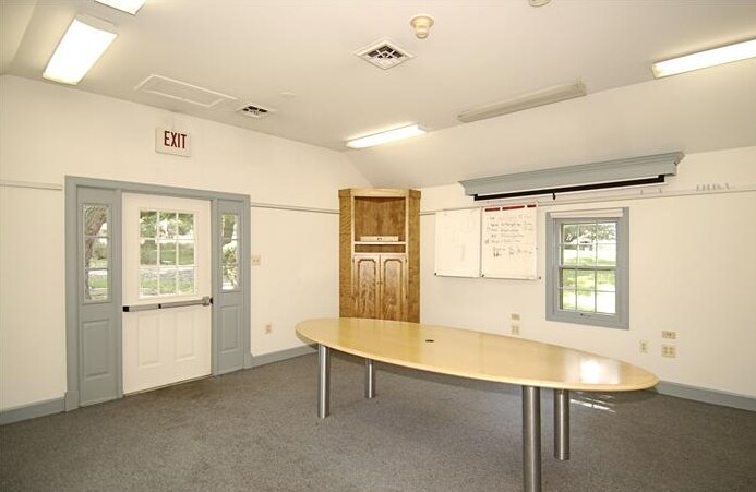 More Photos Of 15158 Berlin Tpke, Purcellville Lodge Meeting Hall For Lease