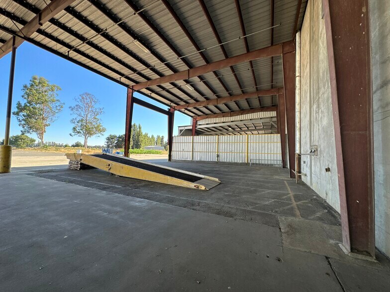 More Photos Of 99 Kentucky Street, Gridley Warehouse For Lease