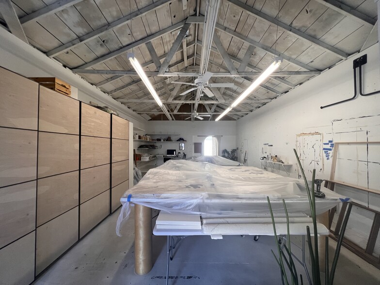 More Photos Of 1845 Redondo Ave, Signal Hill Unknown For Lease