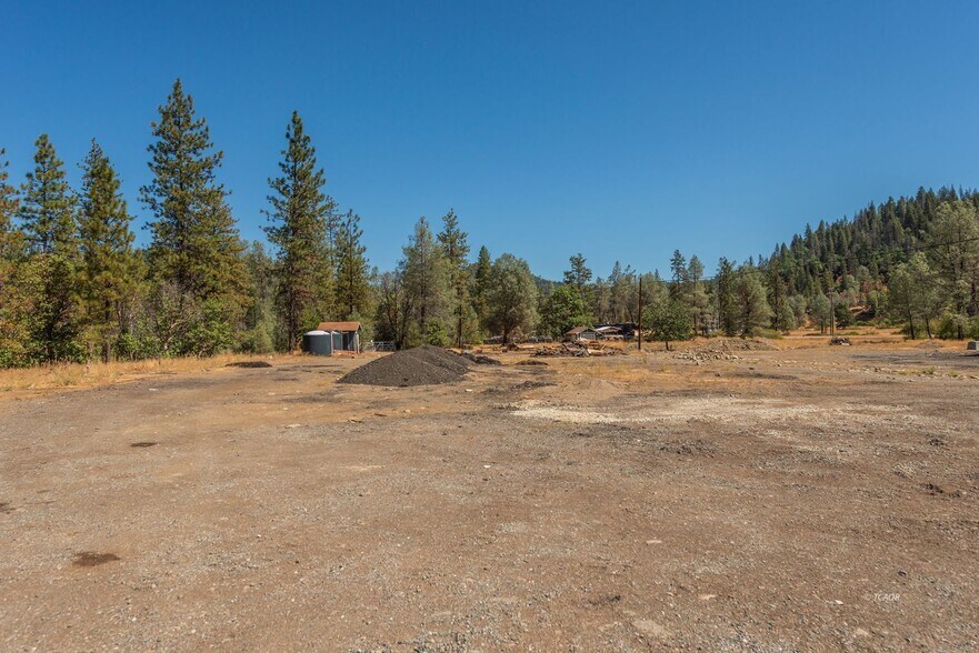 More Photos Of 30661 State Highway 3, Douglas City Auto Repair For Sale