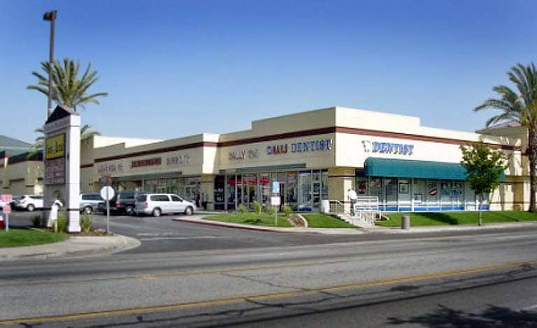 More Photos Of 926-942 W Orangethorpe Ave, Fullerton General Retail For Lease