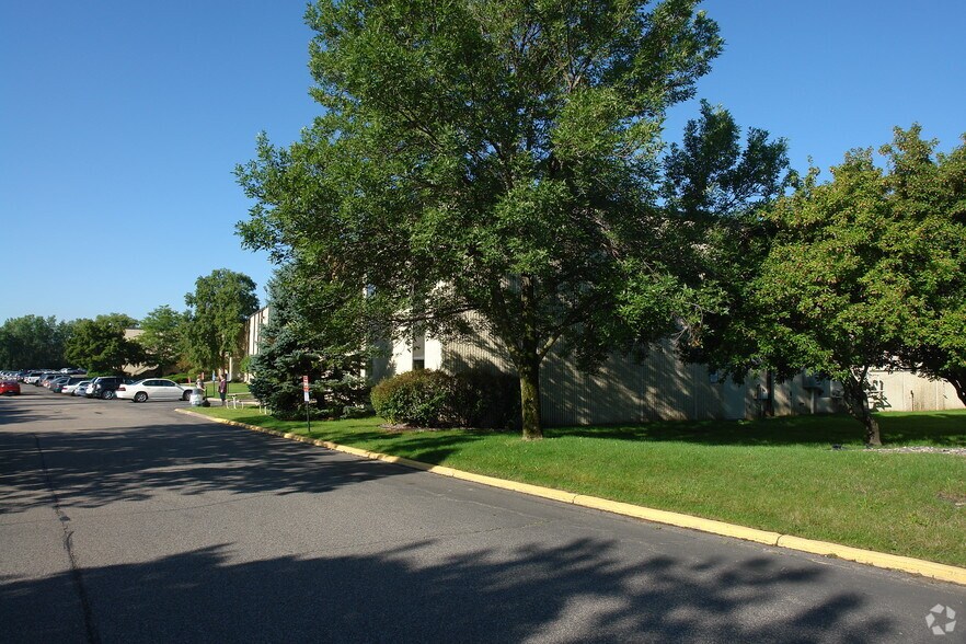More Photos Of 6678-6698 Shady Oak Rd, Eden Prairie Unknown For Lease