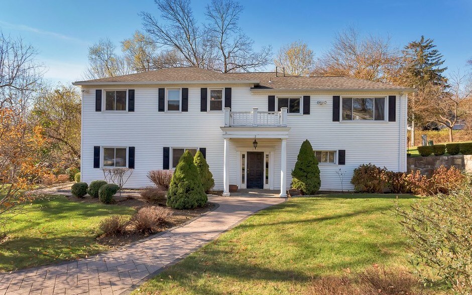 More Photos Of 2-4 Hardscrabble Rd, North Salem Office Residential For Sale