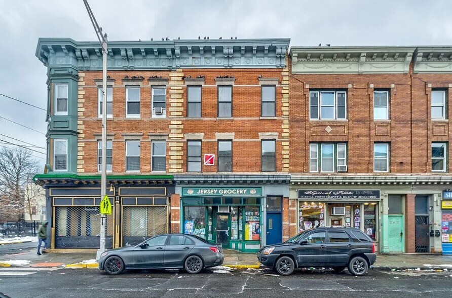 Primary Photo Of 289 Martin Luther King Jr Dr, Jersey City Apartments For Sale