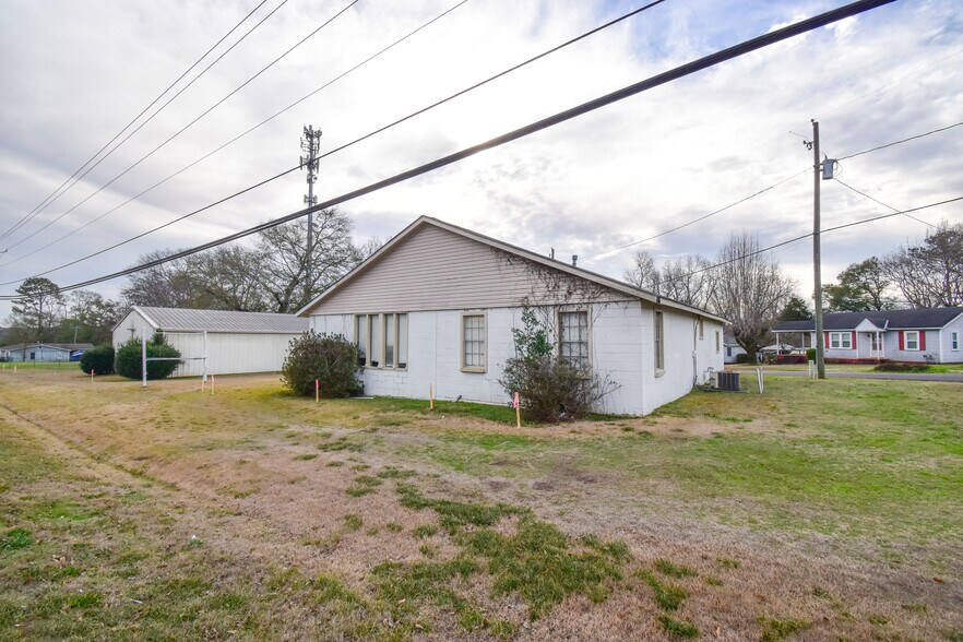 More Photos Of 6611 University Blvd E, Cottondale Religious Facility For Sale