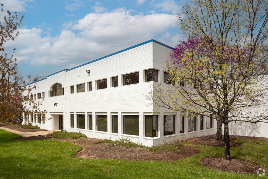 More Photos Of 14701-14707 Willard Rd, Chantilly Light Distribution For Lease