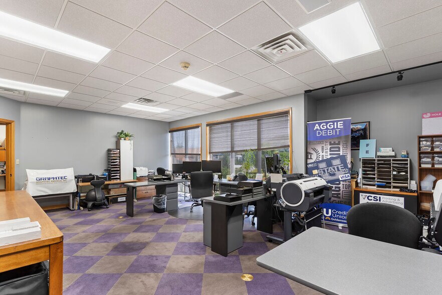 More Photos Of 1480 E Ridgeline Dr, Ogden Office For Sale