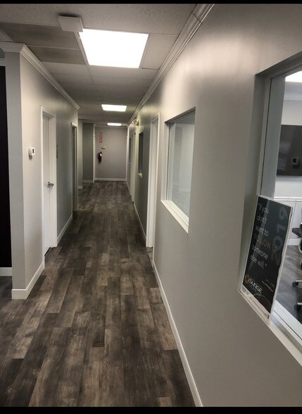 More Photos Of 25 Hooks Ln, Pikesville Office For Sale