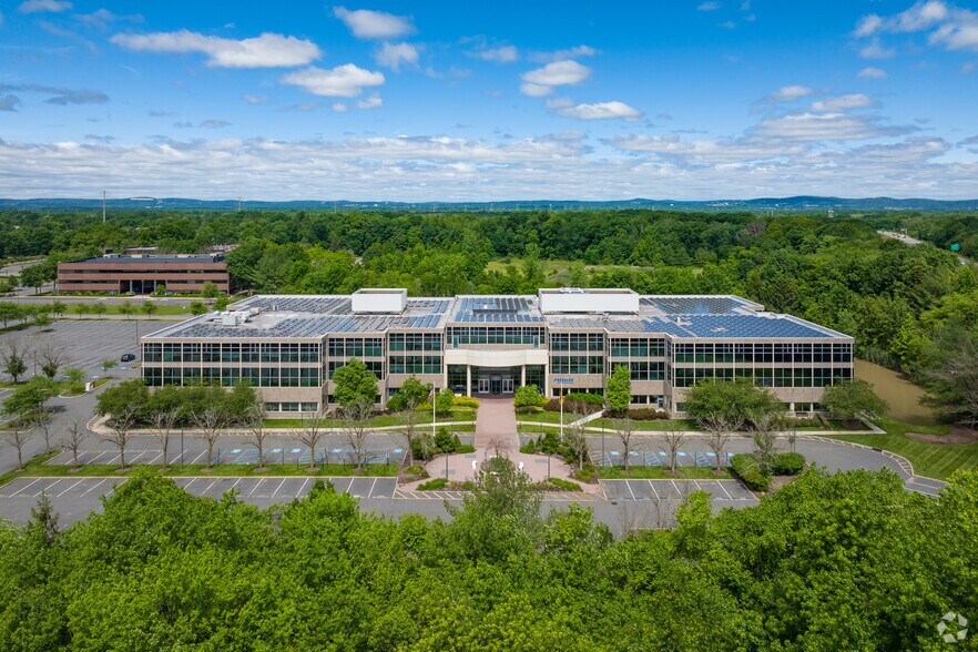 More Photos Of 120 Eagle Rock Ave, East Hanover Office For Lease
