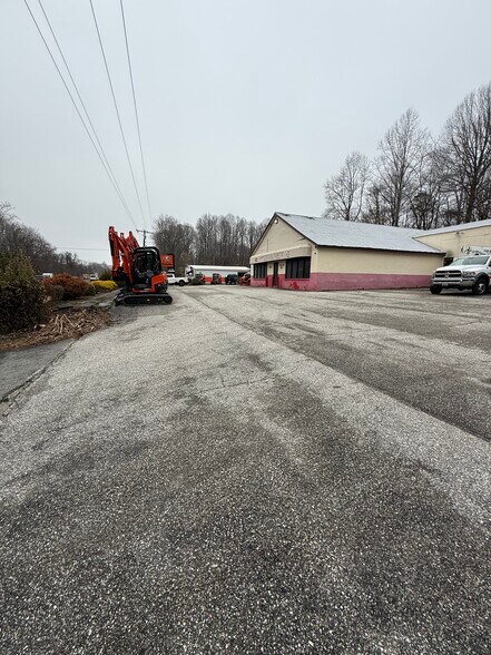 More Photos Of , Upper Marlboro General Retail For Sale