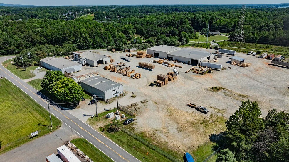 Primary Photo Of 7963-7971 Graham Rd, Denver Manufacturing For Sale