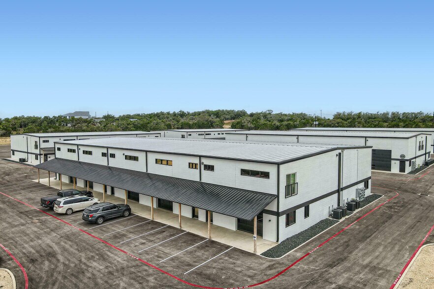 More Photos Of 529 SH 46 E, Boerne Warehouse For Lease