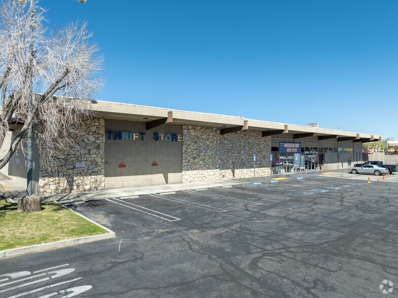 Primary Photo Of 44247-44249 10th St W, Lancaster Supermarket For Sale