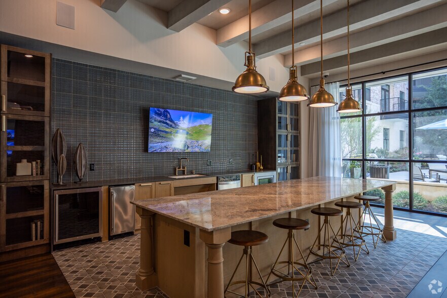 More Photos Of 4910 E 7th St, Austin Coworking Space