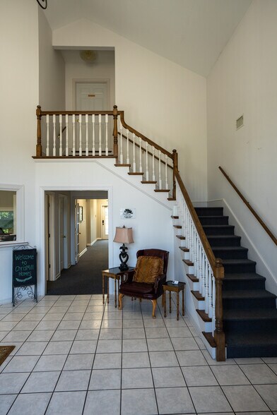 More Photos Of 3470 N Valdosta Rd, Valdosta Office For Lease