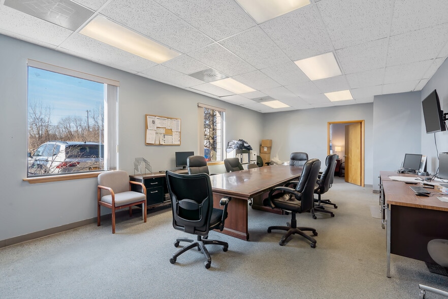 More Photos Of 532 State Fair Blvd, Syracuse Light Distribution For Sale