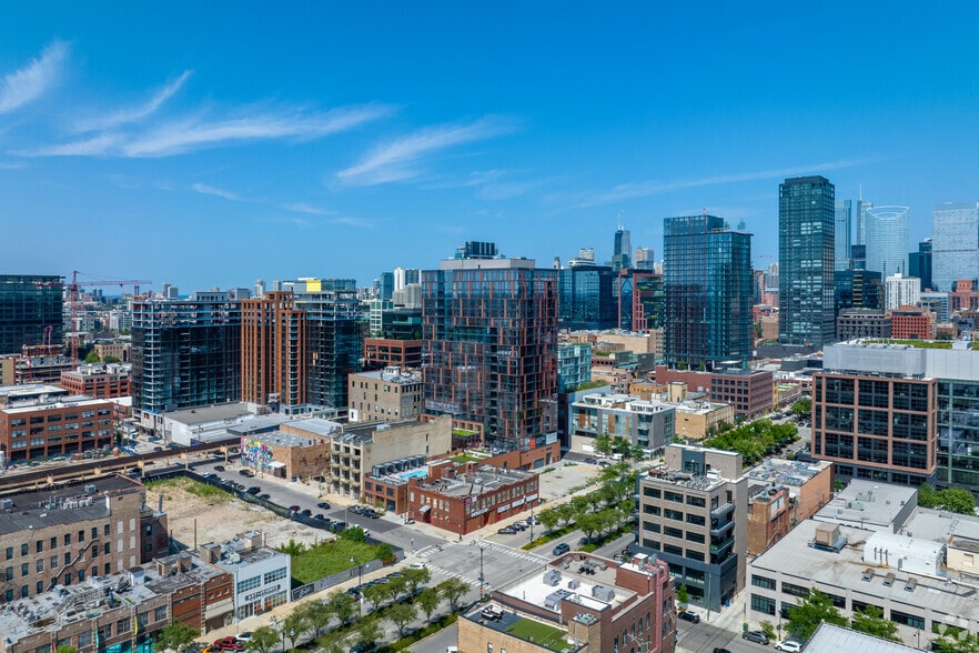 More Photos Of 161 N May St, Chicago Apartments For Lease