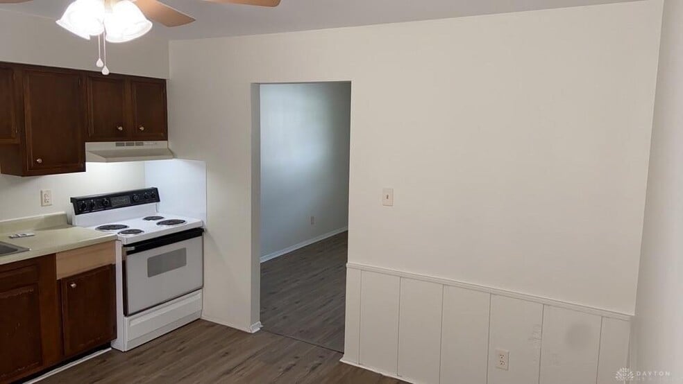 More Photos Of 3220 Illinois Ave, Middletown Apartments For Sale