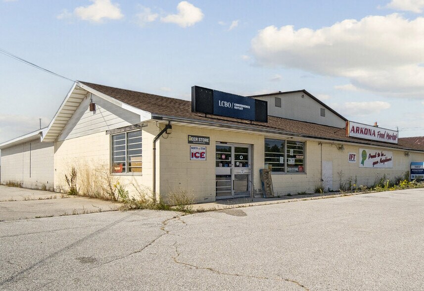 More Photos Of 7291 Arkona Rd, Arkona Industrial For Lease