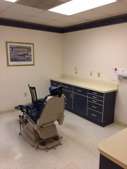 More Photos Of 604 Solarex Ct, Frederick Medical For Lease