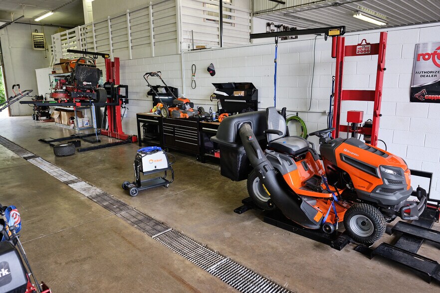 More Photos Of 4592 State Route 51, Rostraver Township Auto Dealership For Sale