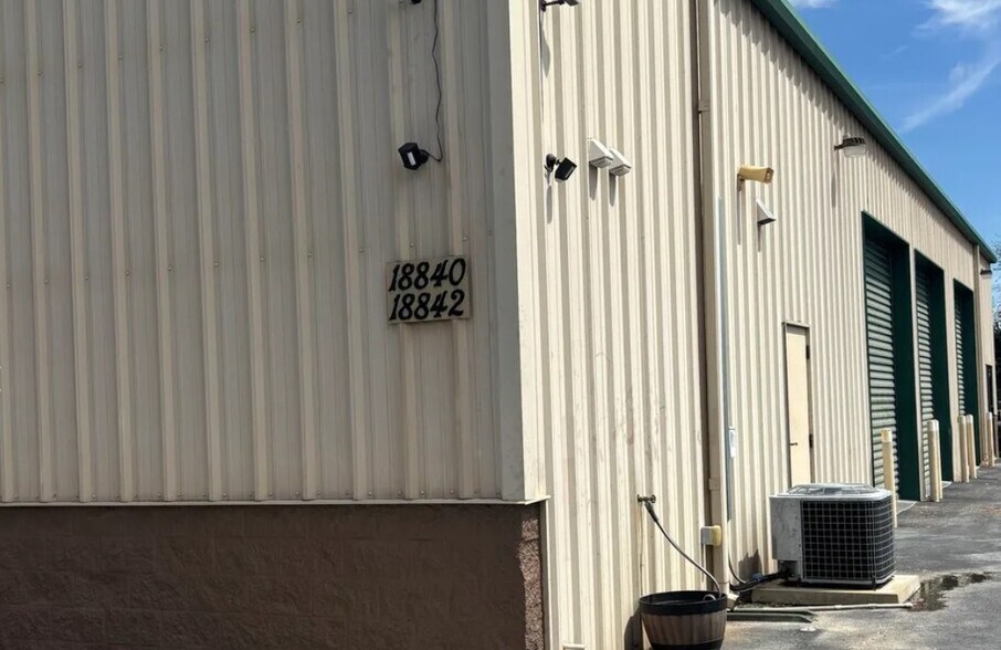 More Photos Of 18842 Sakera rd, Hudson Warehouse For Lease