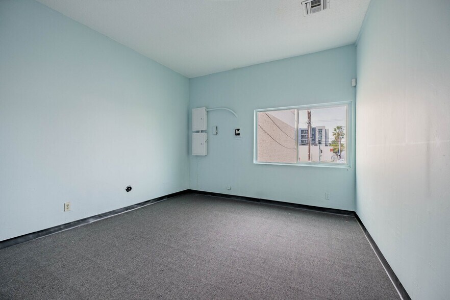 More Photos Of 5338 Vineland Ave, North Hollywood Restaurant For Lease