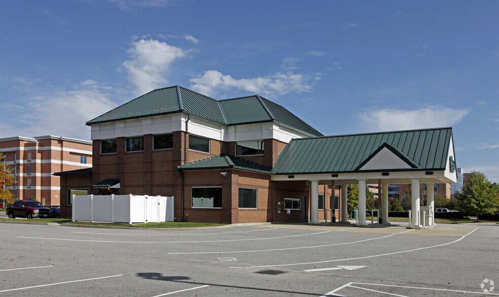 More Photos Of 1927 C And F Dr, Hampton Bank For Sale