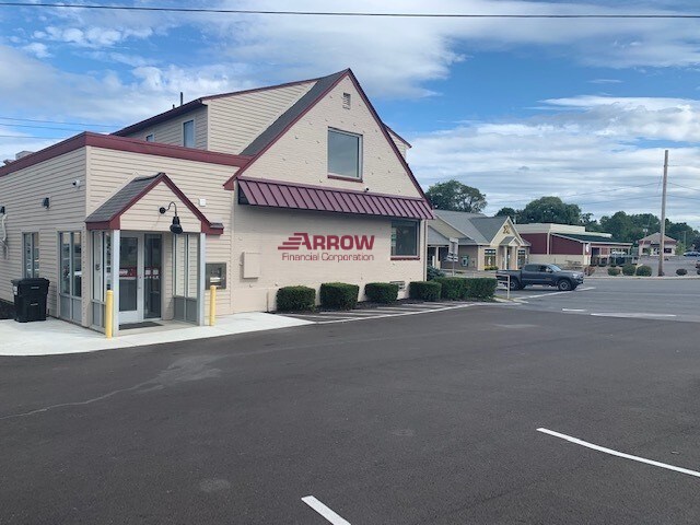 More Photos Of 1963 Altamont Ave, Schenectady Bank For Sale