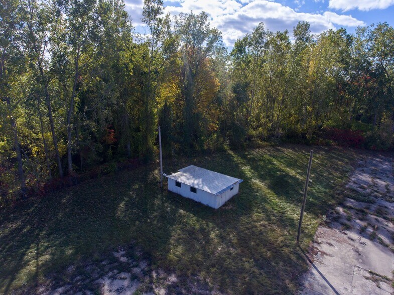 More Photos Of 3905 32nd St, Port Huron Truck Terminal For Sale