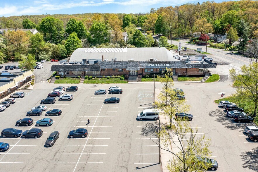 More Photos Of 83 Woodport Rd, Sparta Bowling Alley For Sale