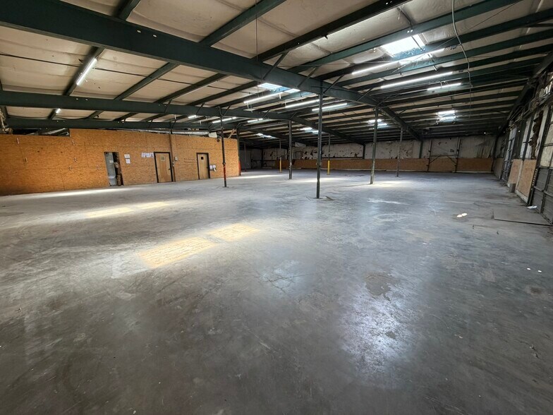 More Photos Of 1500 E 42nd St, Chattanooga Industrial For Lease