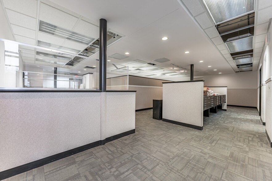 More Photos Of 5430 Saint Charles Rd, Berkeley Office For Sale