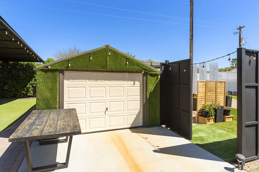 More Photos Of 8822 W Deer Valley Rd, Peoria Specialty For Sale