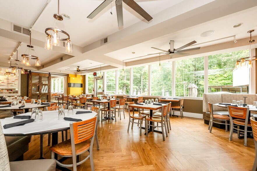 More Photos Of 16409 Red Arrow Hwy, Union Pier General Retail For Sale