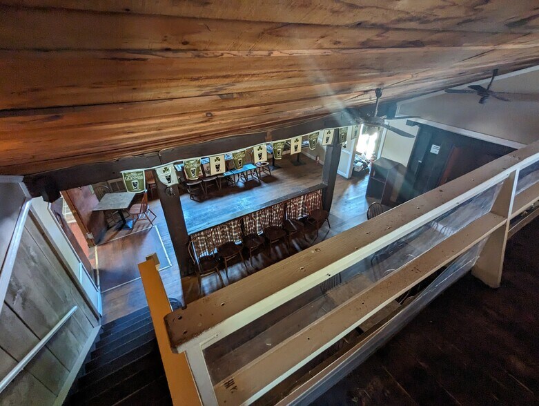 More Photos Of 17 Main St, Ballston Lake Restaurant For Lease