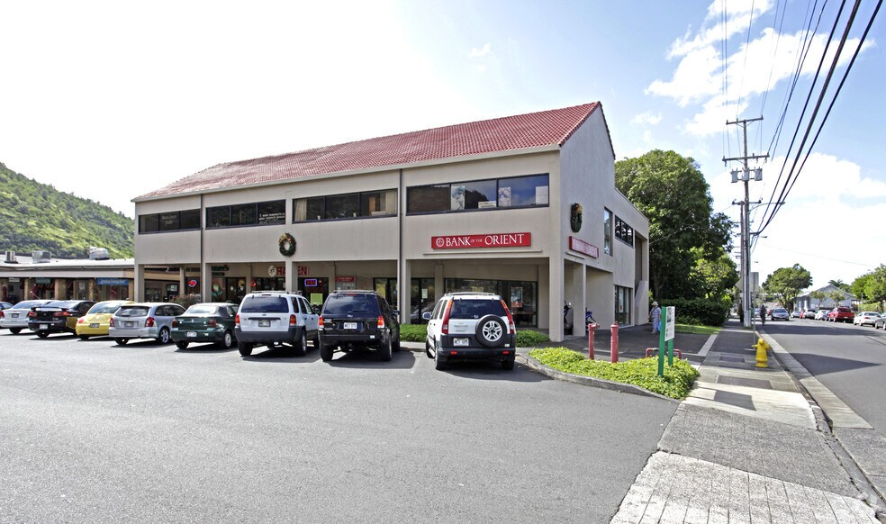 More Photos Of 2855 E Manoa Rd, Honolulu Unknown For Lease